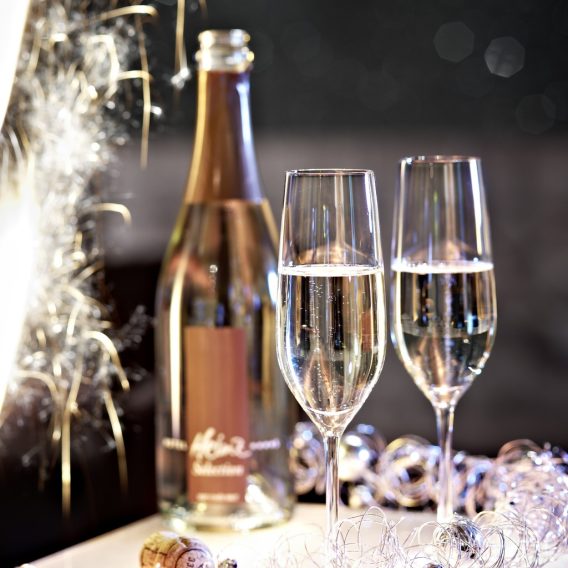 Silvester Sekt Feuerwerk